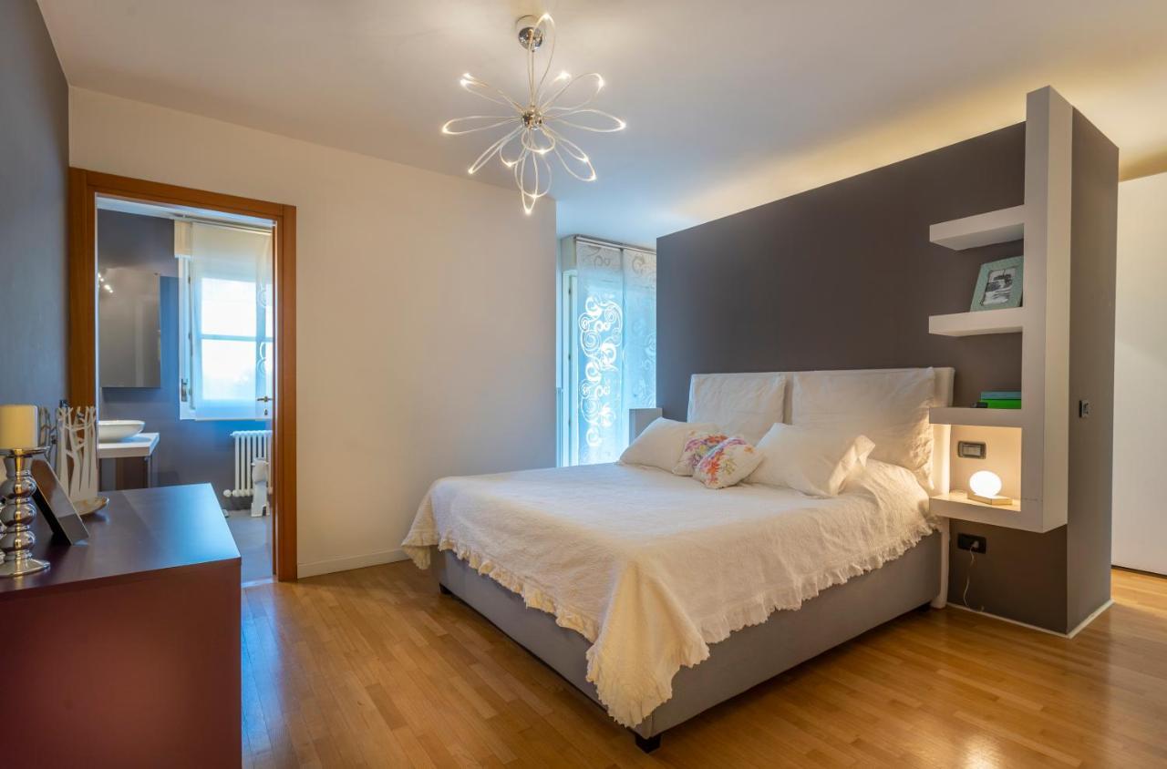 Teatro Nuovo Apartment With Free Parking Udine Eksteriør bilde