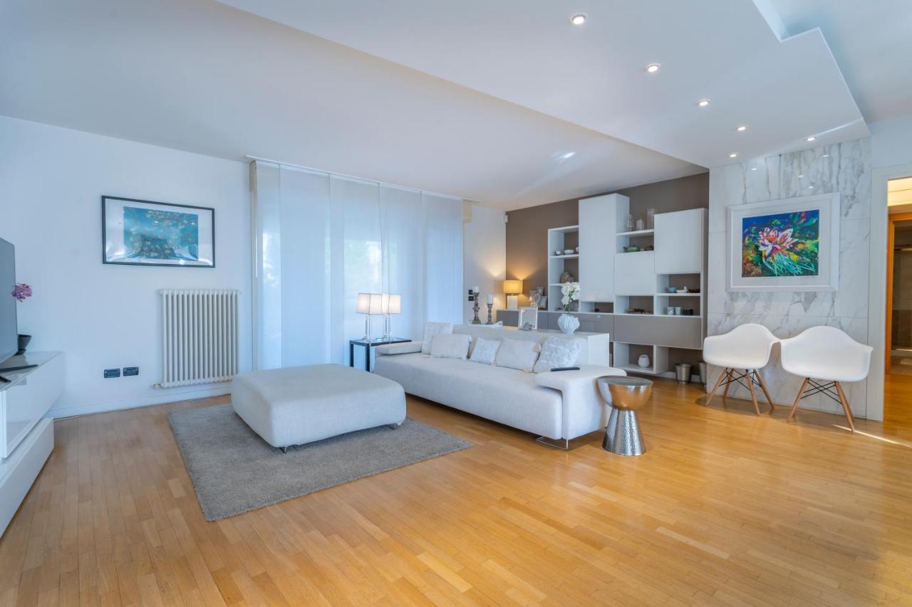 Teatro Nuovo Apartment With Free Parking Udine Eksteriør bilde